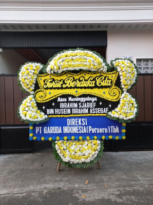 Papan Bunga Duka di Gunung Megang